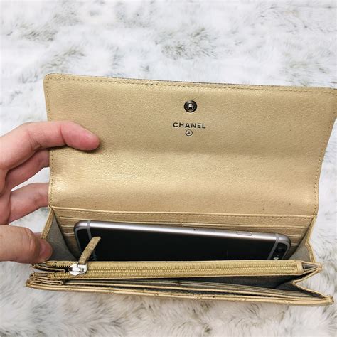 genuine chanel wallet.